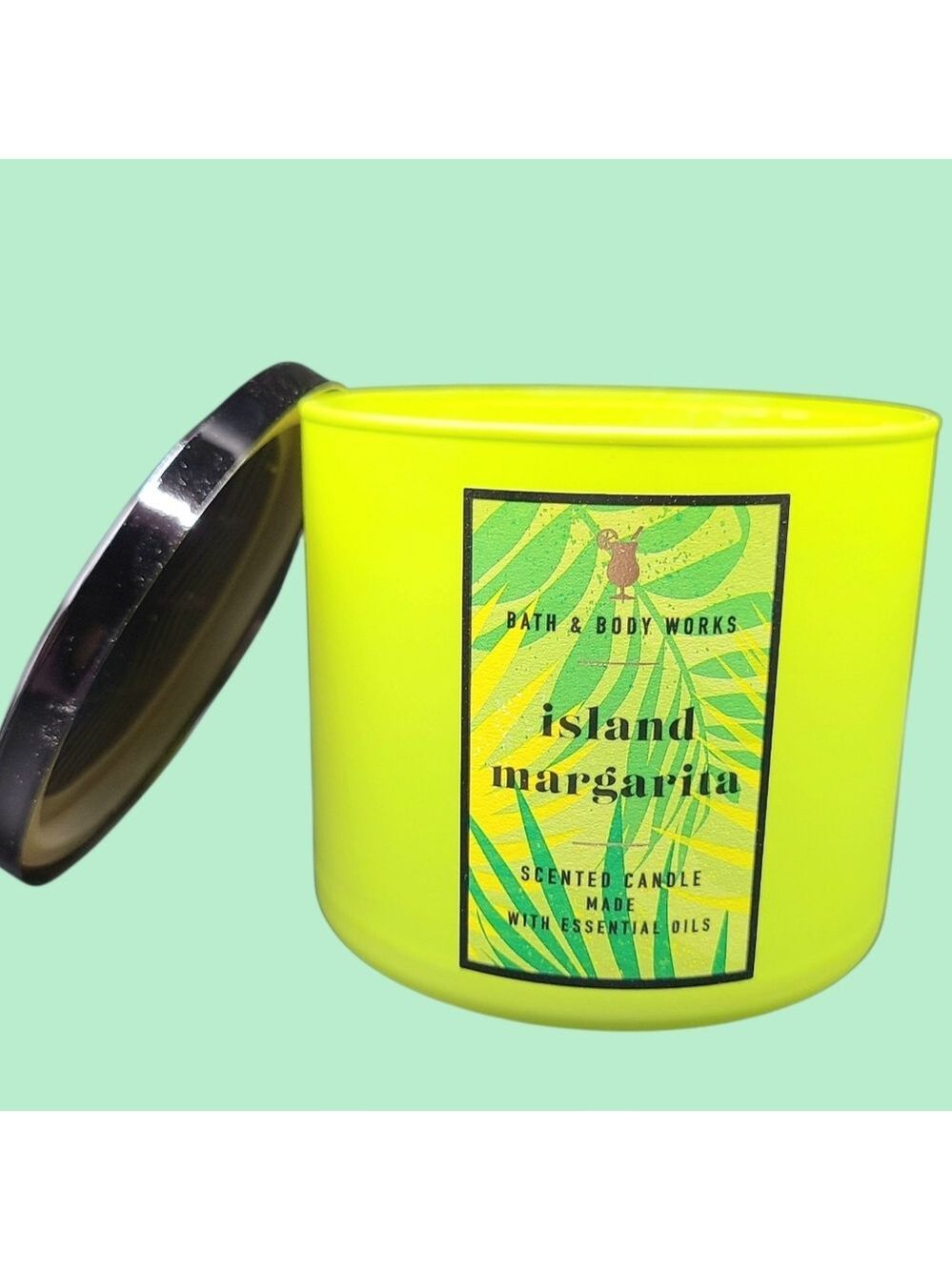 ISLAND MARGARITA 3-WICK CANDLE BY BATH AND BODY WORKS